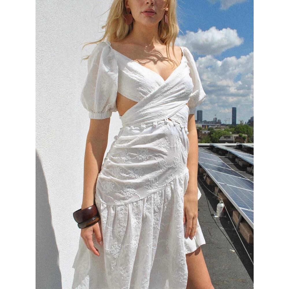 House of Sunny Prairie Sundress Pearl White Dress Embroidered Floral Size 2